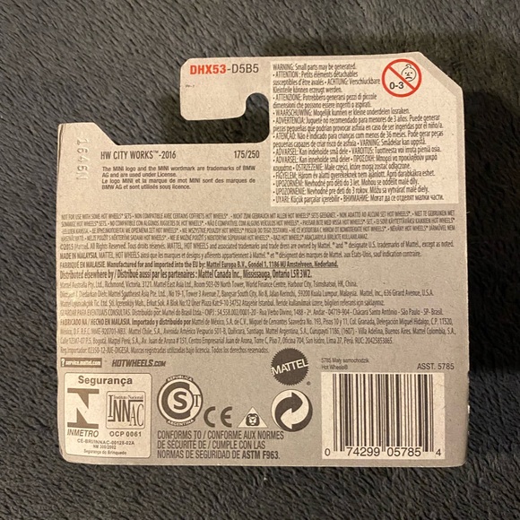 "🥦5/$25🥦" Hot Wheels ‘67 Austin Mini Van - Picture 2 of 3